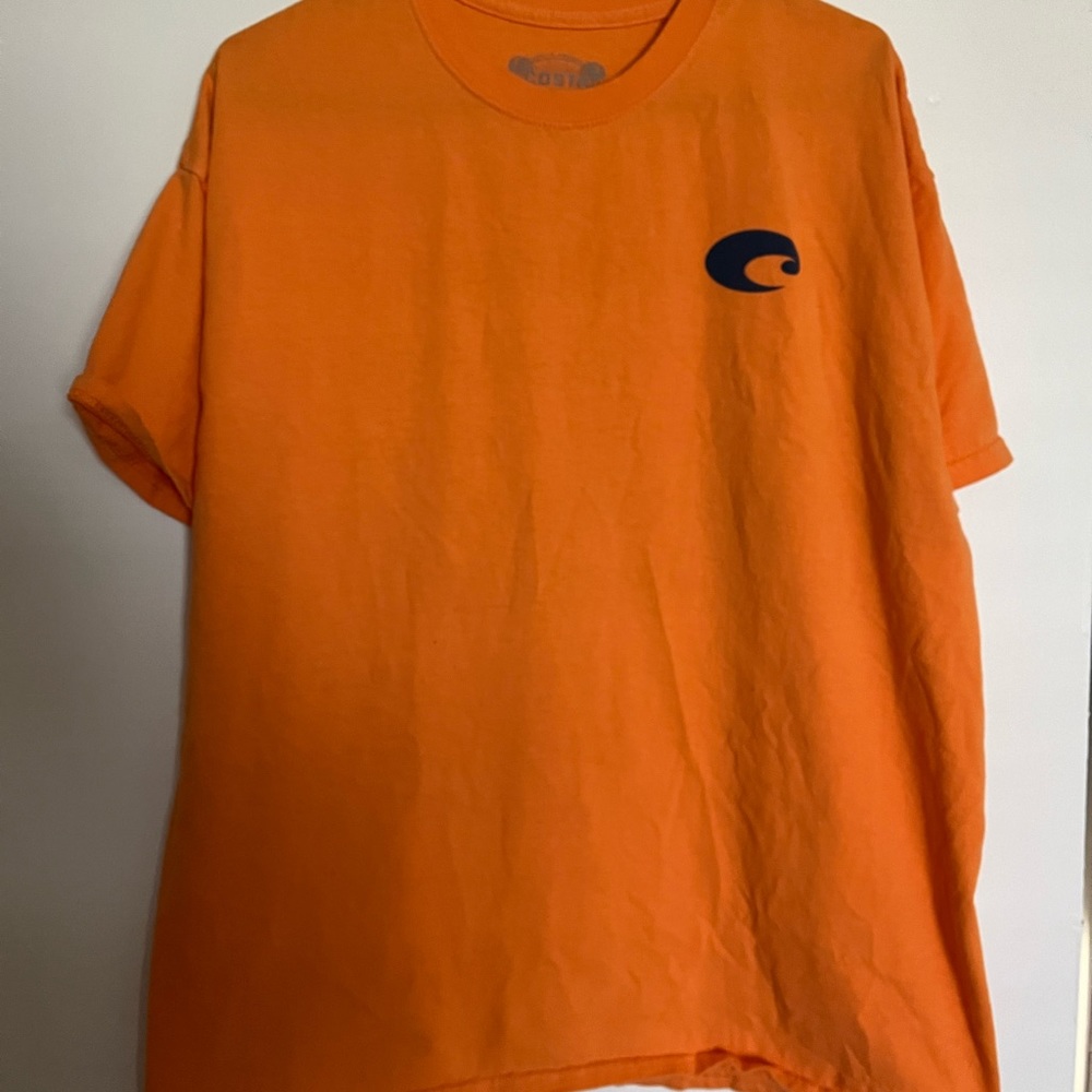 Men’s XL Costa tee shirt.